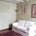 Elegante Dimora D' Epoca Dal Fascino Retro * Turin