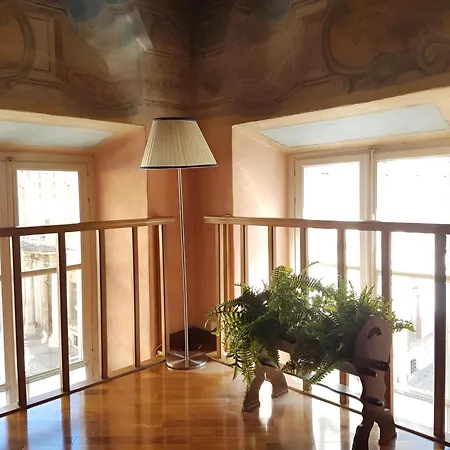 Elegante Dimora D' Epoca Dal Fascino Retro Appartement