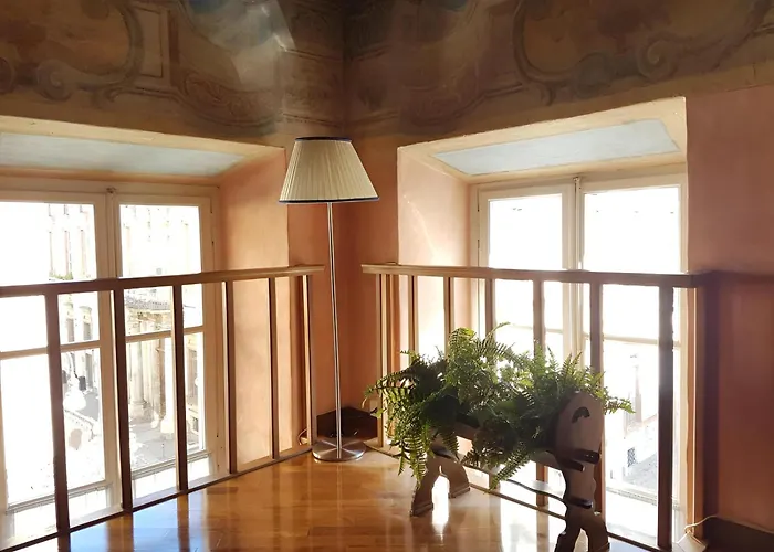 Elegante Dimora D' Epoca Dal Fascino Retrò Apartamento
