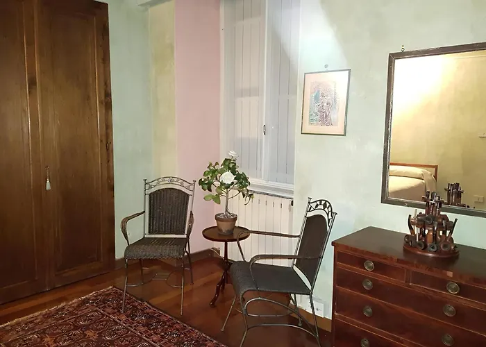 Apartamento Elegante Dimora D' Epoca Dal Fascino Retrò *