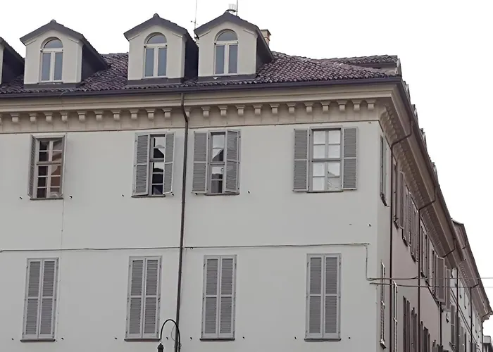Apartamento Elegante Dimora D' Epoca Dal Fascino Retrò Turim