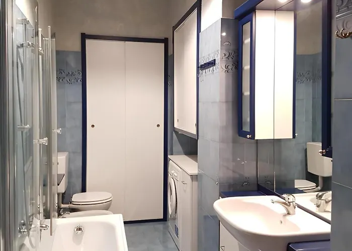 Elegante Dimora D' Epoca Dal Fascino Retro